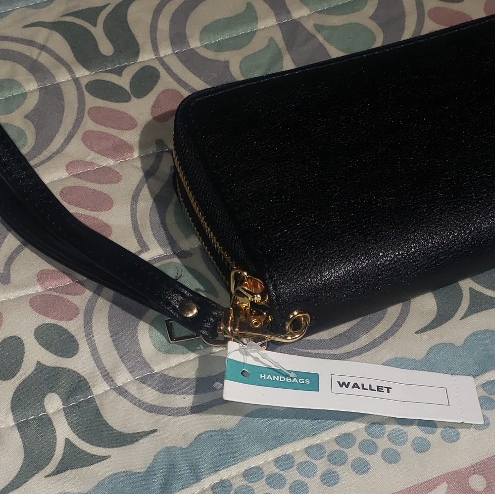 Basic Black Wallet - image 2